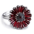 Кольцо из серебра с гранатами Happy Garnets G1063 2009 г инфо 7193r.